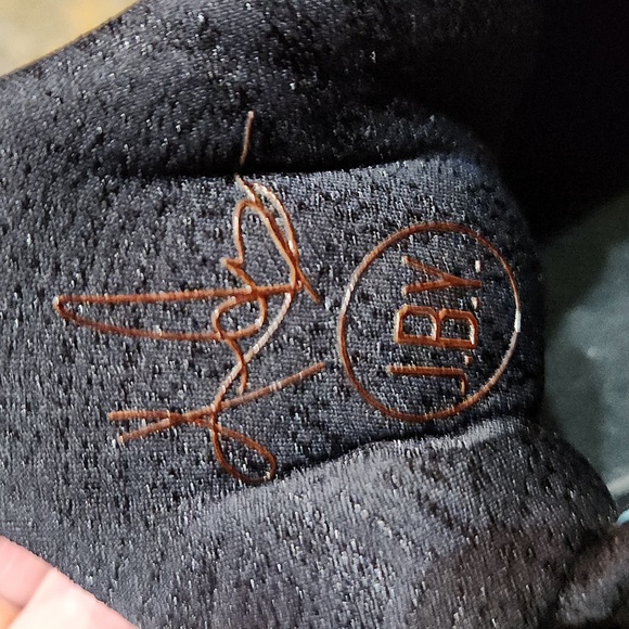 Nike Kyrie 2 Boys Size 7 Black History Month Edition Shoes Sneakers - Picture 8 of 8